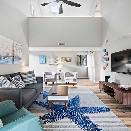 Coastal Oasis With Pool - Walk To Coligny Beach Park Хилтон-Хед-Айленд Экстерьер фото