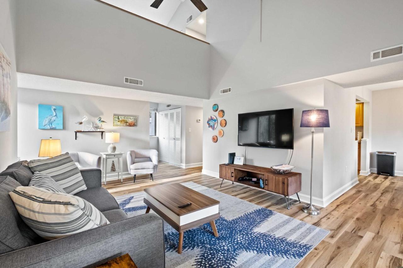 Coastal Oasis With Pool - Walk To Coligny Beach Park Хилтон-Хед-Айленд Экстерьер фото